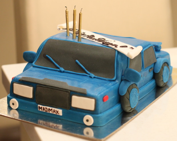 Торт-автомобиль 